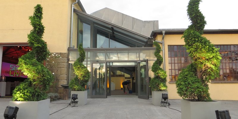 Außergewöhnliche Halle, bis zu 1.500 Gäste